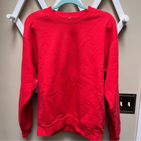 Aritzia Relaxed Crew - Picture 1 of 4